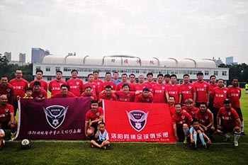 “市长杯”足球联赛开幕，隆中健儿们加油！
